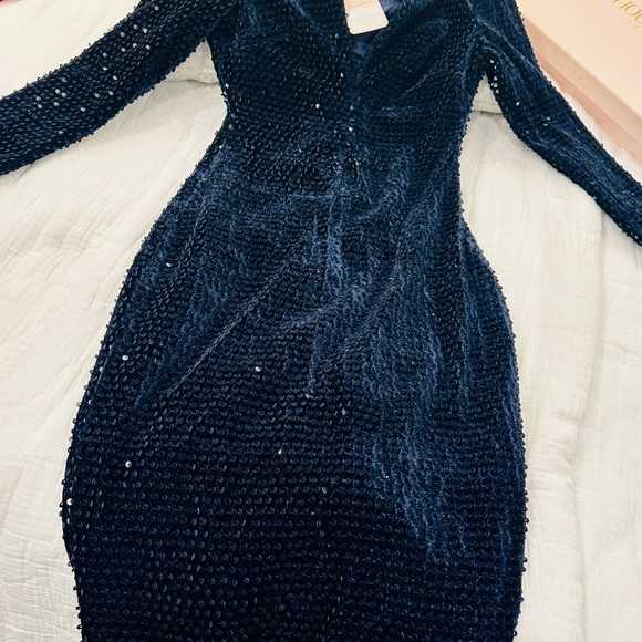 House of CB Navy Sequinned Long Sleeve Dress XS - Picture 5 of 16